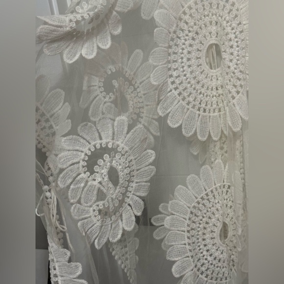 Women’s Open Front Cardigan with Intricate Floral Design - Picture 6 of 10